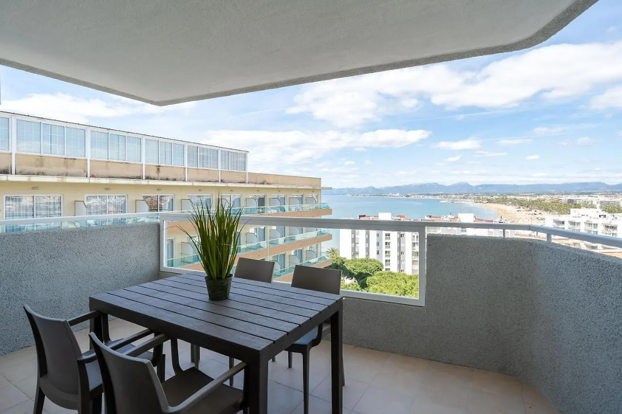 Rentalmar Blue Beach & Pool 살루